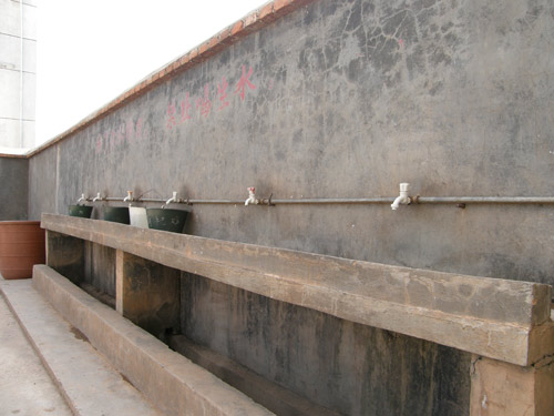 图片来源:http://i7.itc.cn/20080603/60c_e7fcd80c_9af7_4791_ab17_5e6d447f8132_2.jpg